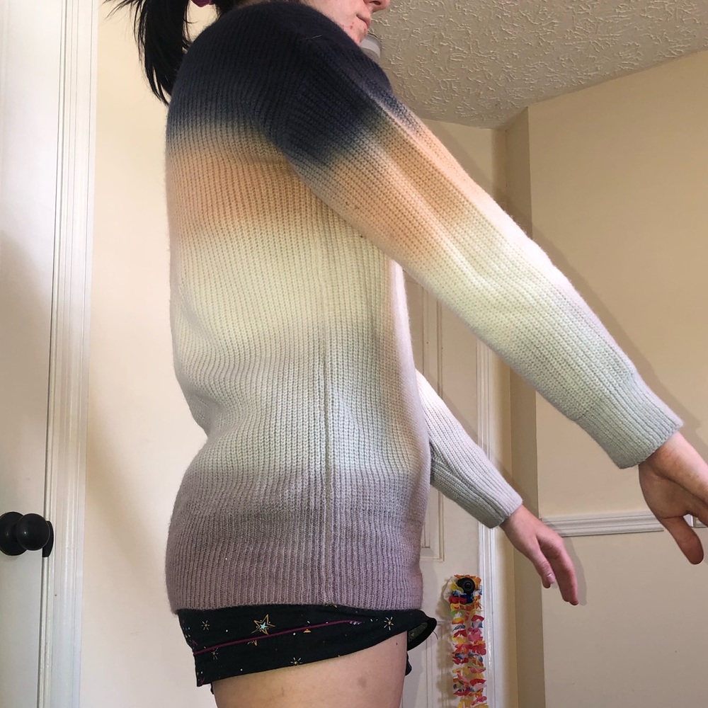 Sweater - Picture 3 of 3